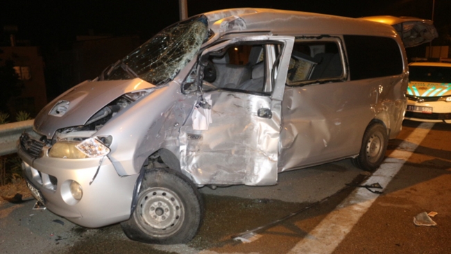 Adana'da otoyolda zincirleme kaza: 9 yaralı