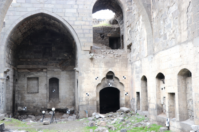 Diyarbakır'da 500 yıllık kilise restore edilecek