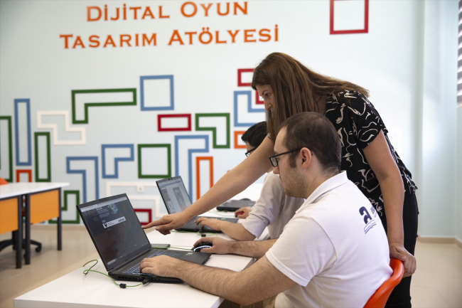 ASELSAN, mühendis ve çalışanlarını kendi lisesinde yetiştiriyor