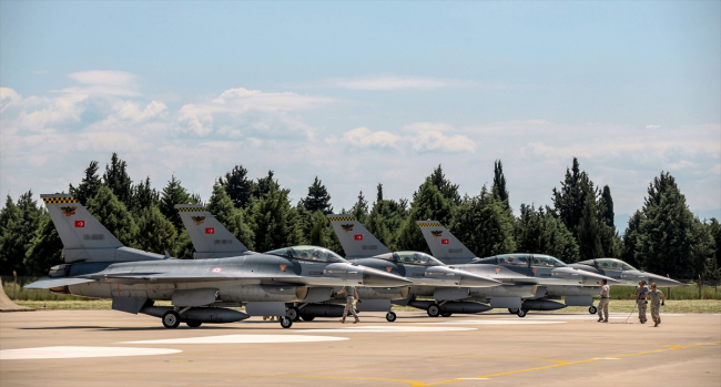 Türk Hava Kuvvetleri'nin "Şahin"leri Öncel Filo'da yetişiyor