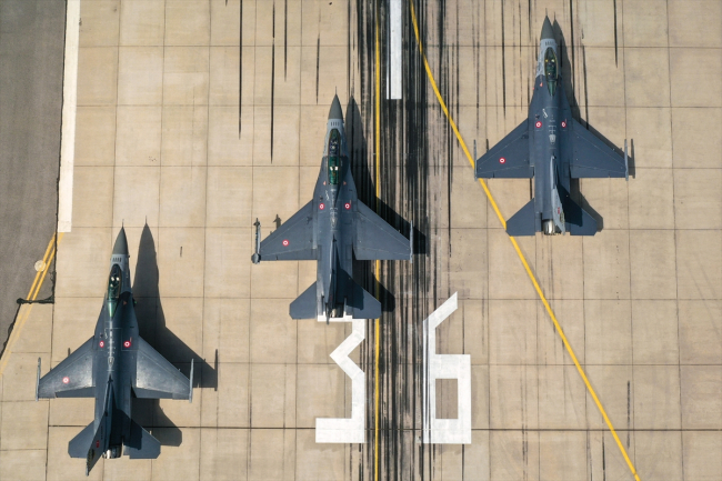 Türk Hava Kuvvetleri'nin "Şahin"leri Öncel Filo'da yetişiyor