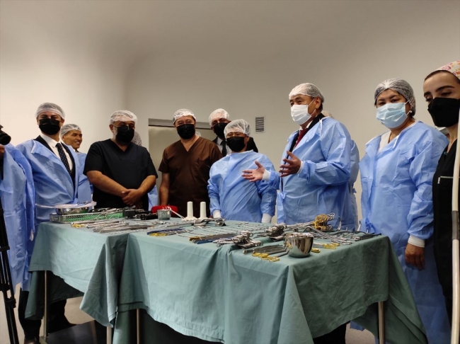 Türkiye'nin kurduğu Kırgız-Türk Dostluk Hastanesi hasta kabulüne başladı