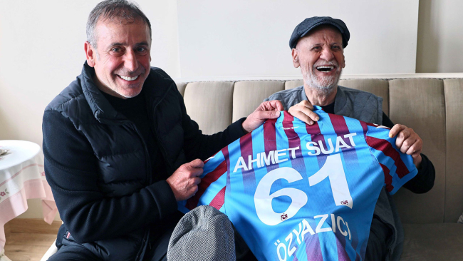 Ahmet Suat Özyazıcı 87 yaşında vefat etti