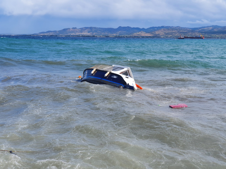 İzmir'de fırtına sonrası balıkçı tekneleri batmıştı. Fotoğraf: AA/Arşiv