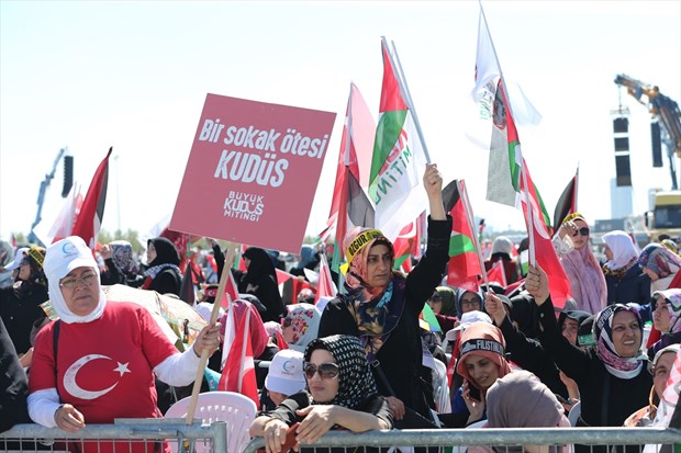 Büyük Kudüs Mitingi'nde yürekler Mescid-i Aksa için attı