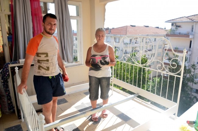 Bina yıkıldı, dairenin duvarının olmadığı anlaşıldı