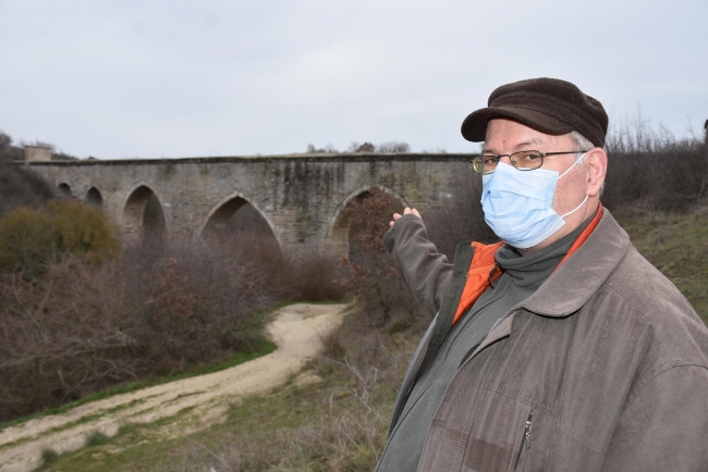 500 yıllık su kemerleri kaçak kazılarla tahrip edildi