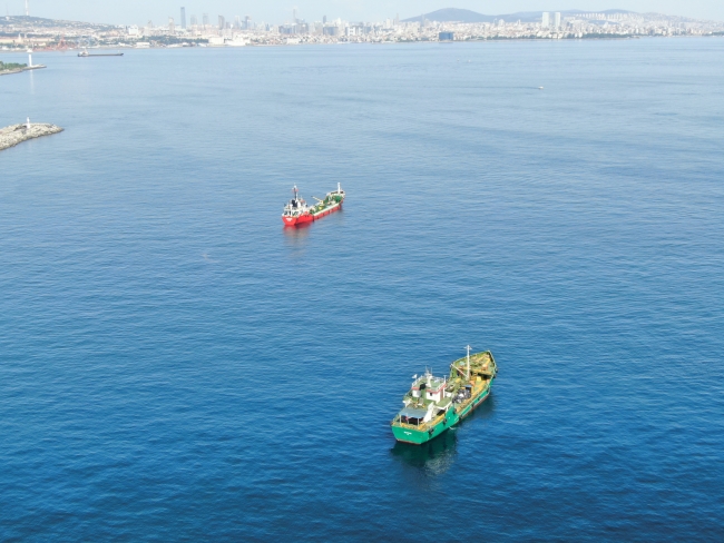 İstanbul açıklarındaki sahipsiz 7 gemi satışa çıkarıldı