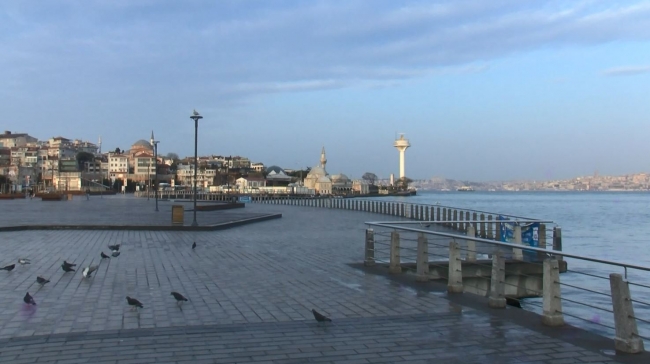 Üsküdar Meydanı ve sahili sessiz
