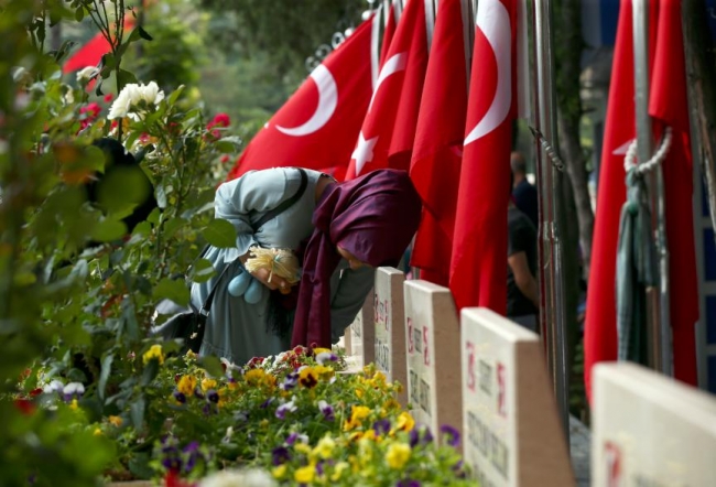 Türkiye 15 Temmuz şehitlerini anıyor