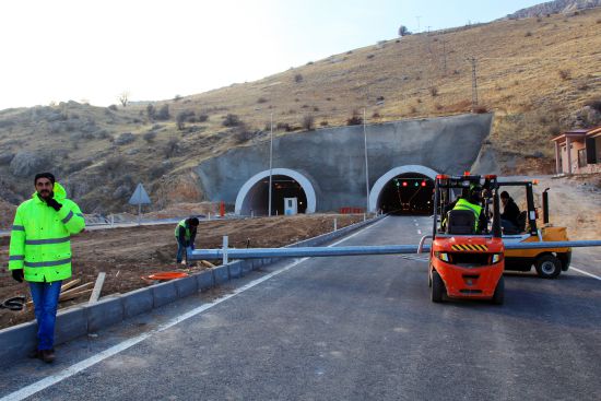 Karahan Tüneli inşaatında sona yaklaşıldı
