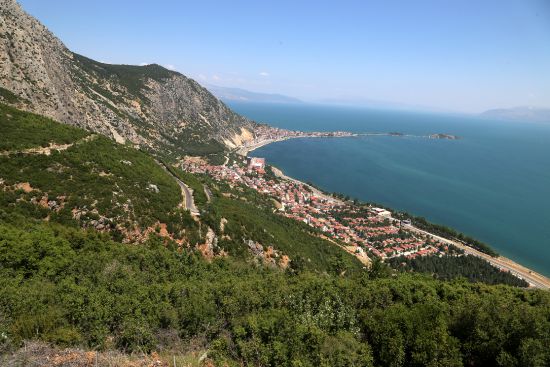 Eğirdir Gölü ziyaretçilerini bekliyor