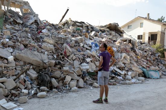 İtalya'daki depremde ölü sayısı 290'a yükseldi