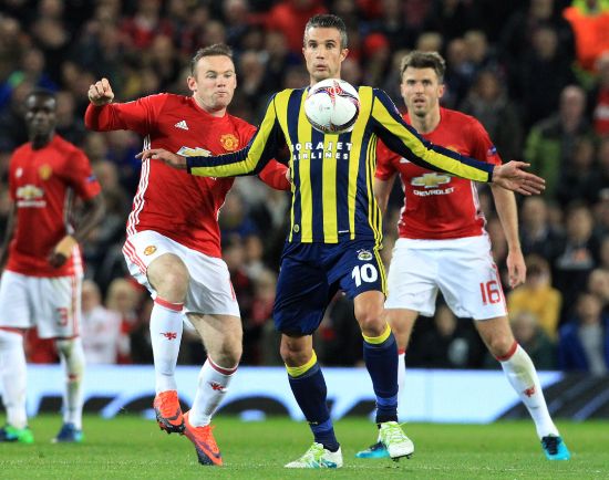 Fenerbahçe Manchester United maçı canlı izle TRT 1