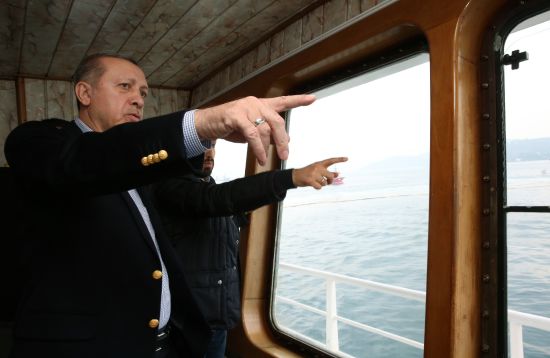 Cumhurbaşkanı Erdoğan, balıkçılarla denize açıldı