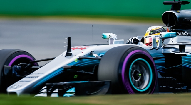 F1'in efsanesi Ferrari, 2017'ye zirvede başladı