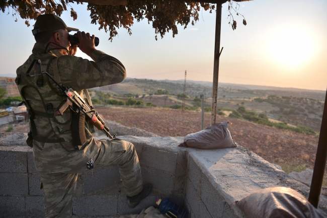 Bayramda da kahramanlık destanı yazıyorlar