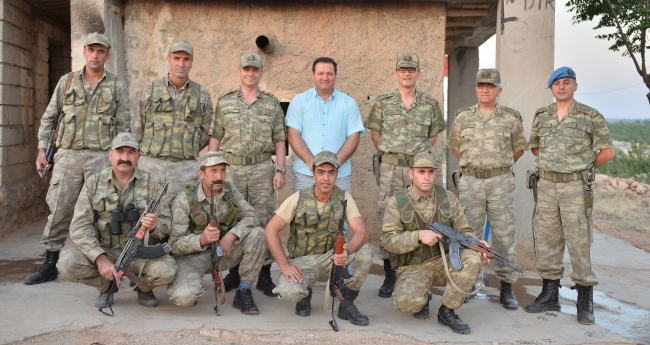 Bayramda da kahramanlık destanı yazıyorlar