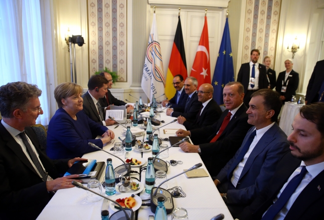 Cumhurbaşkanı Erdoğan, Merkel ile görüştü