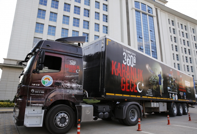 Başbakan Yıldırım'dan '360 derece, karanlık gece' tırına ziyaret