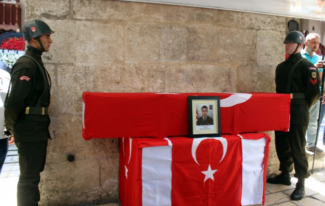 Batman ve Tunceli şehitleri son yolculuğuna uğurlandı