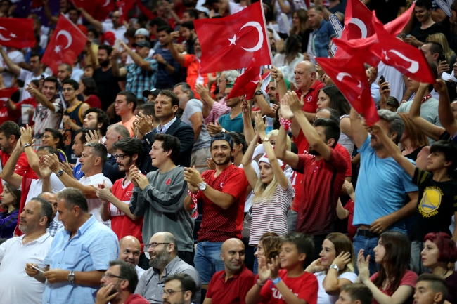 12 Dev Adam son 16 turuna yükseldi