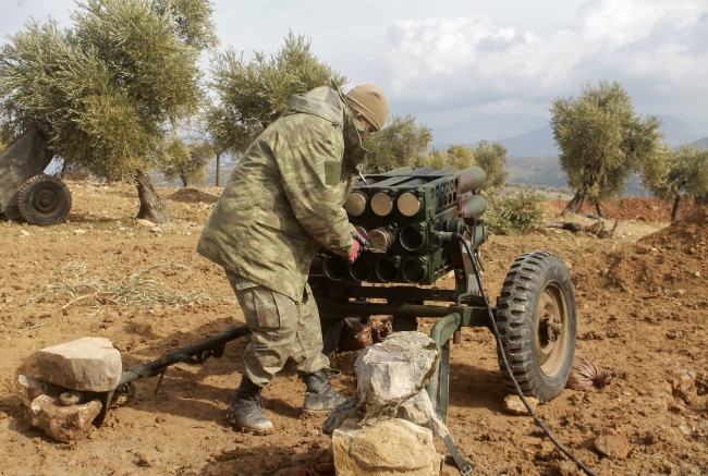 Mehmetçik Afrin'de milli silahlarla destan yazıyor