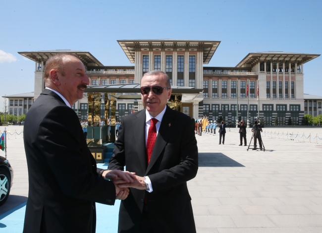 Azerbaycan Cumhurbaşkanı Aliyev Ankara'da