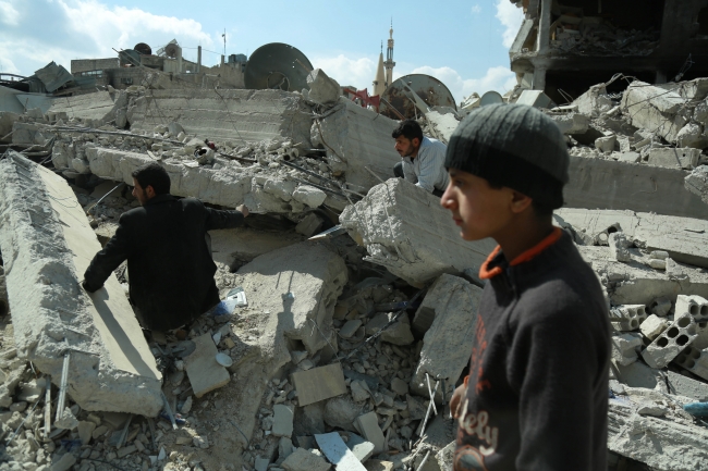 Esed rejimi katliama devam ediyor: Son 12 günde 674 sivil öldü
