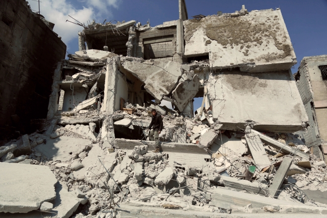 Esed rejimi katliama devam ediyor: Son 12 günde 674 sivil öldü