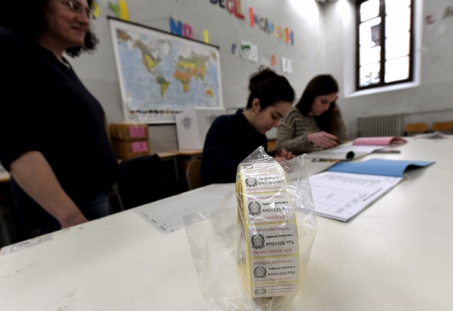 İtalya'da 51 milyon seçmen sandık başında