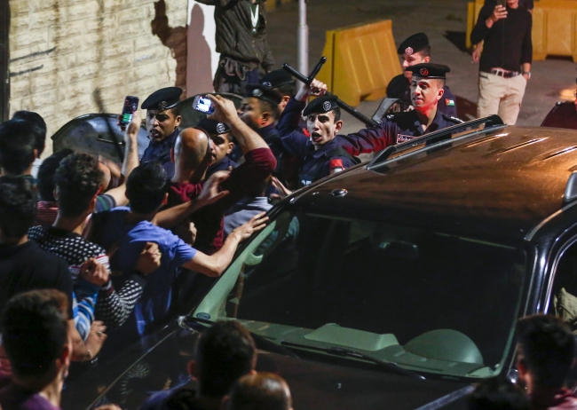 Ürdün'de vergi yasası protestoları 5. gününde