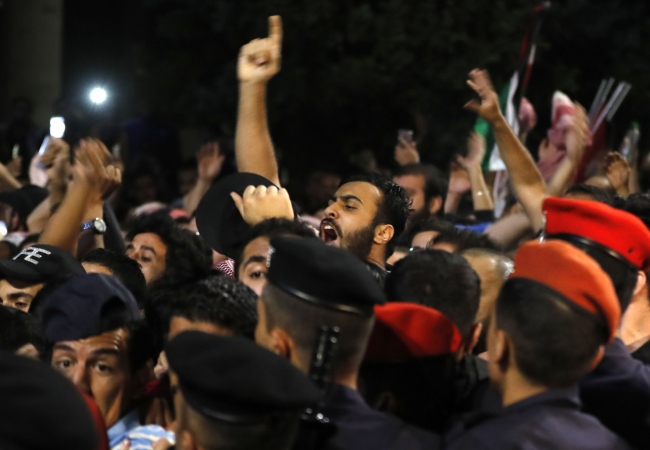 Ürdün'de protestolar sonuç verdi