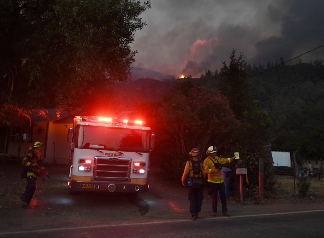 California'daki yangın nedeniyle tahliyeler sürüyor