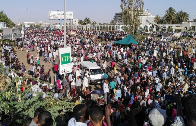 Sudan'da gösterilere müdahale