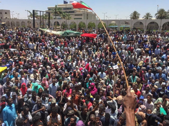 Sudan'da gösterilere müdahale