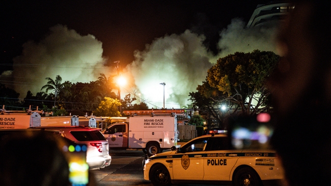 ABD'de bir kısmı çöken bina patlayıcılarla yıkıldı