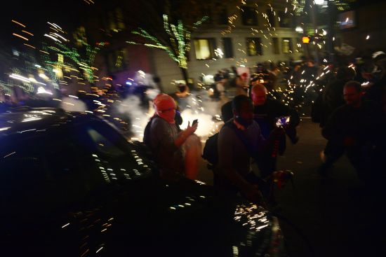 ABD'deki Trump karşıtı gösterilerde bir kişi vuruldu