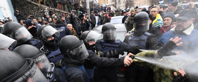 Gürcistan'ın eski Cumhurbaşkanı Saakaşvili Ukrayna'da gözaltına alındı
