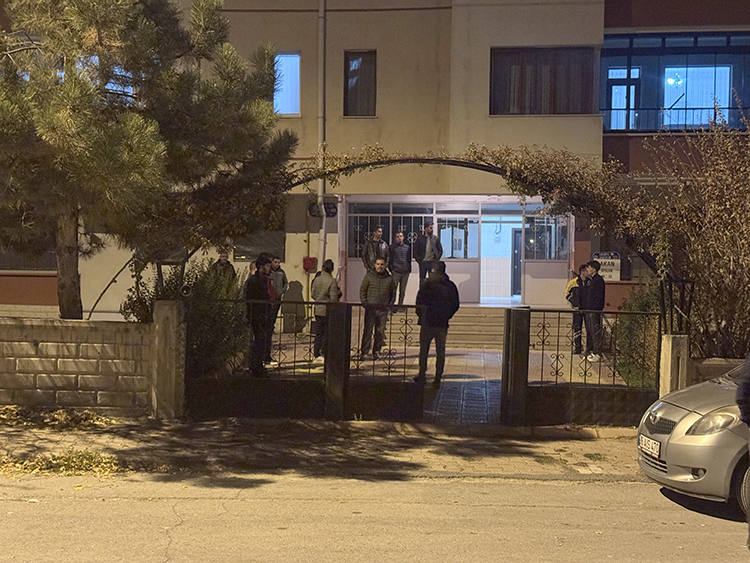 Şehitlerimizin şehadet haberleri ailelerine ulaştırıldı