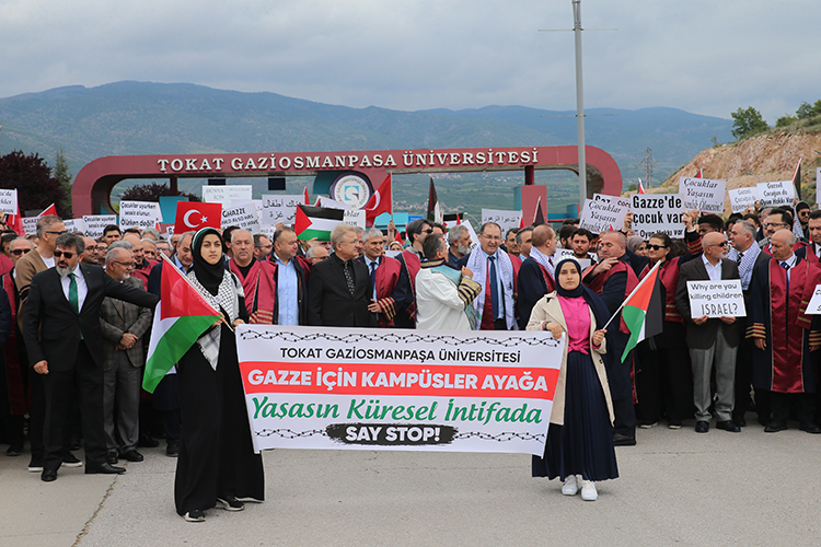 Üniversitelilerden İsrail'in Gazze'ye yönelik saldırılarına protesto