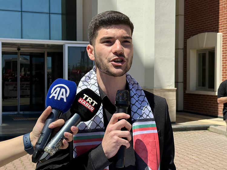 Üniversitelilerden İsrail'in Gazze'ye yönelik saldırılarına protesto