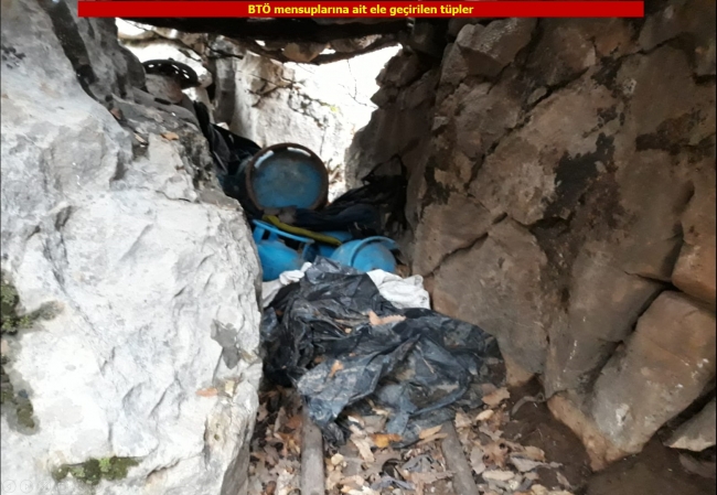 Diyarbakır'da PKK'lı teröristlere ait 13 sığınak imha edildi