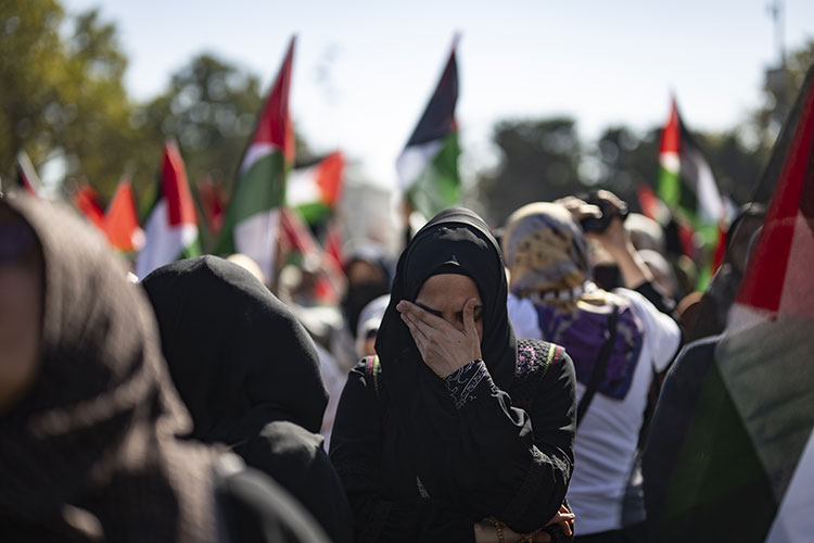 Filistin'de hayatını kaybedenler için gıyabi cenaze namazı kılındı
