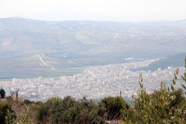 TSK ve ÖSO Afrin'i çember altına aldı