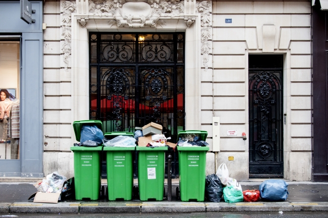 Fransa başbakanı ülkesindeki grev nedeniyle Mali ziyaretini erteledi