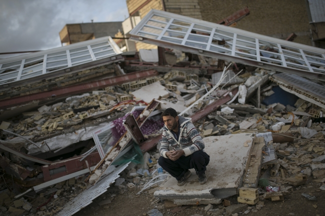 Irak-İran sınırındaki depremde ölü sayısı 620'ye çıktı