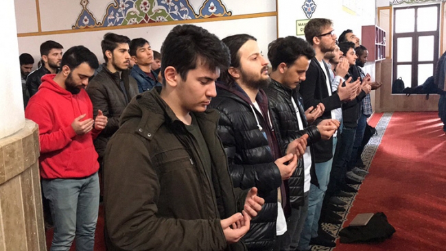 Türkiye alçak saldırı sonrası tek yürek oldu