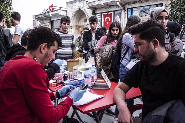Türkiye alçak saldırı sonrası tek yürek oldu
