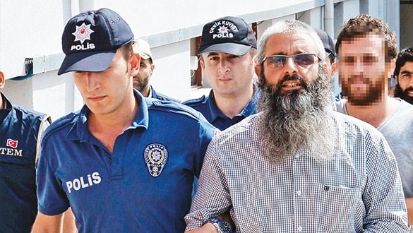 Mahmut Özden, 10 Temmuz 2018'de de 19 DEAŞ şüphelisi ile birlikte Adana'da yakalanmıştı.